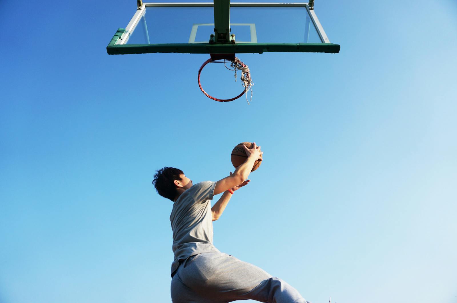 帝威彩票 — 大乐透赛场扣篮瞬间
